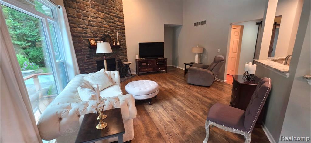 5818 Pine Trace Court Property Photo 13
