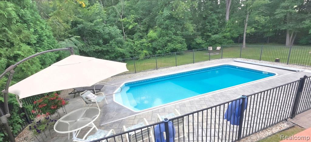 5818 Pine Trace Court Property Photo 45