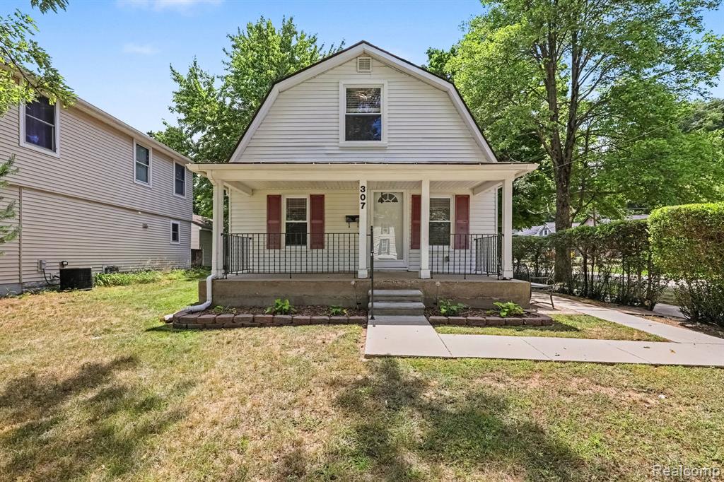 307 North Street Property Photo 1