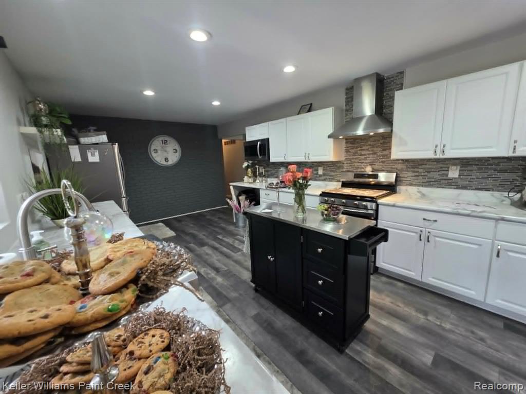 220 Boyken Property Photo 6