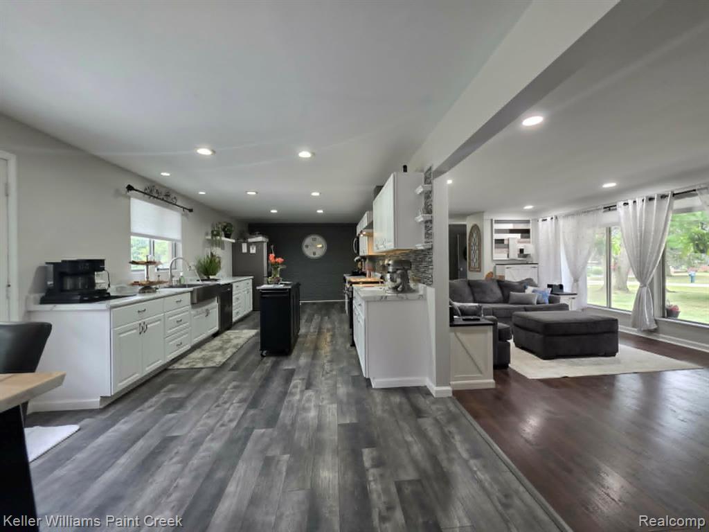 220 Boyken Property Photo 7