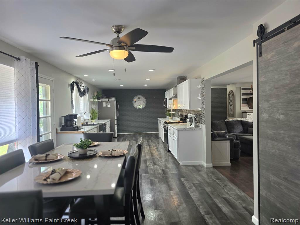 220 Boyken Property Photo 10