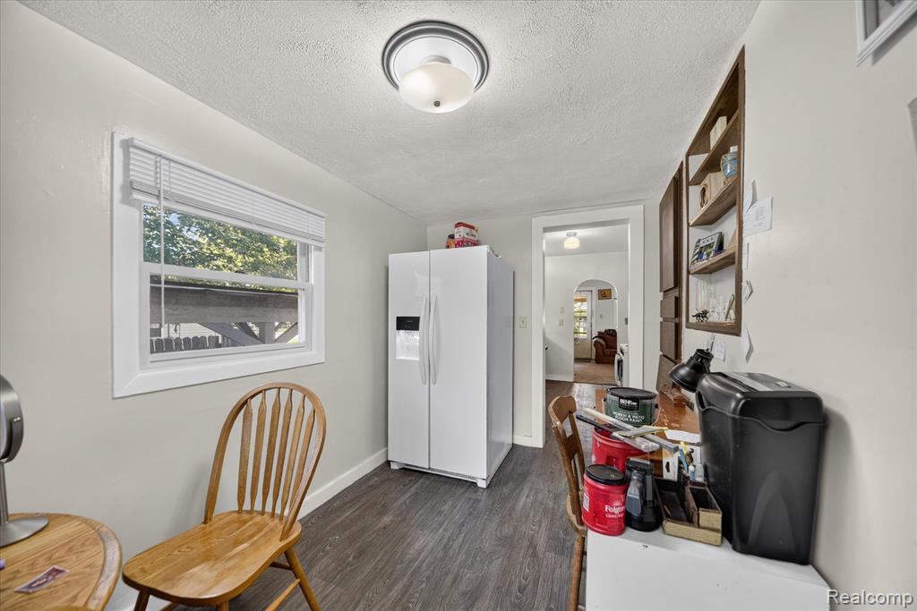 521 E Paulson Street Property Photo 12