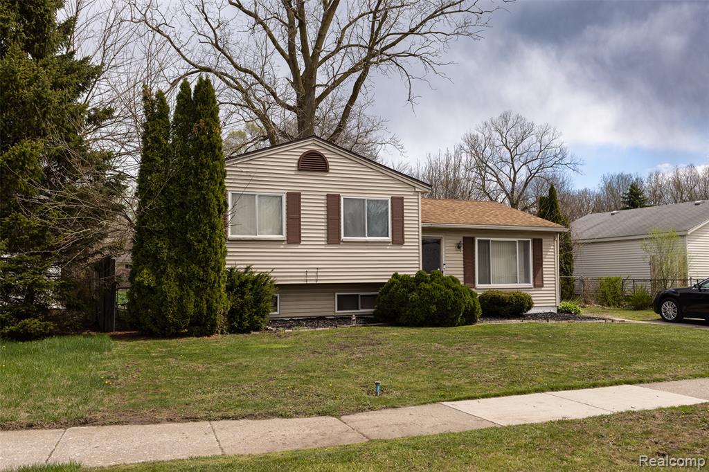 15167 Meadow Street Property Photo 2