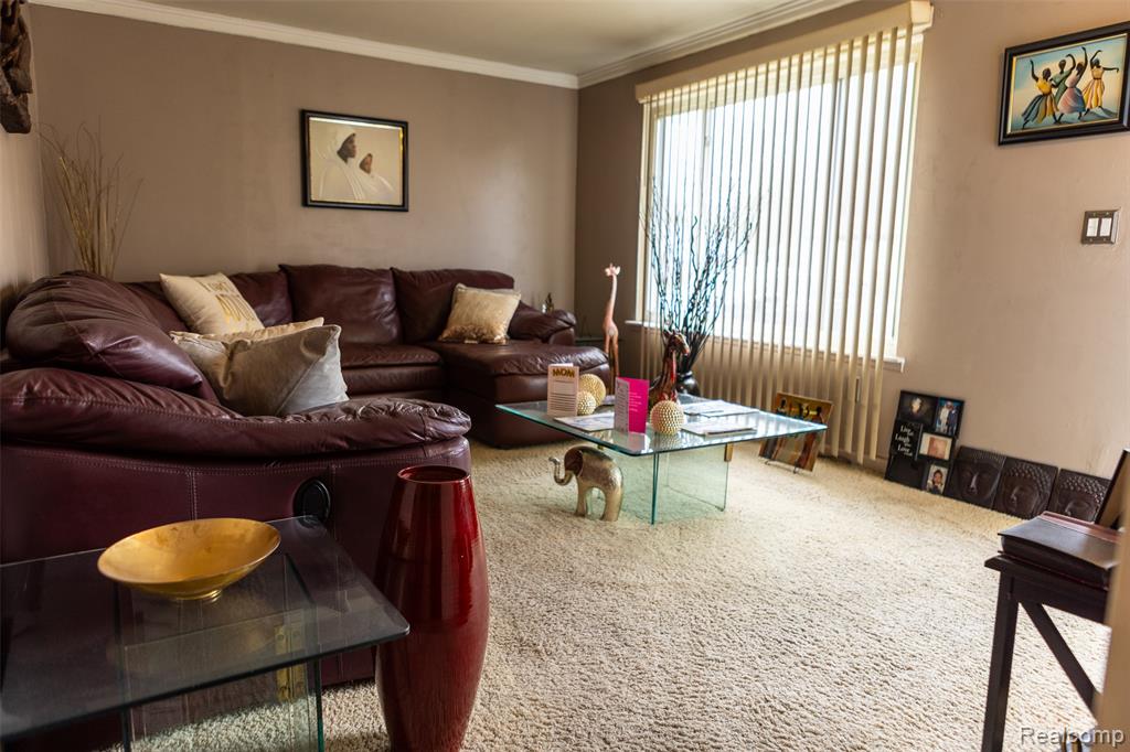 15167 Meadow Street Property Photo 5