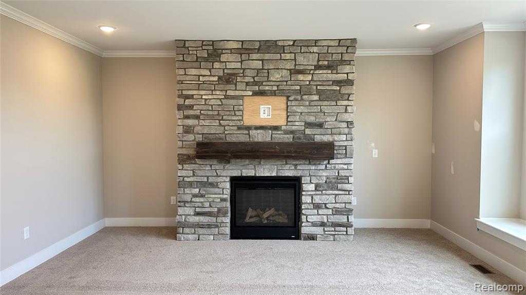 664 Round Rock Property Photo 8