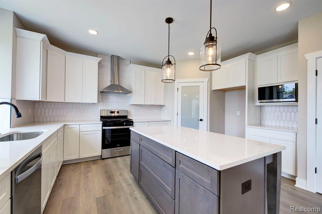 664 Round Rock Property Photo 10
