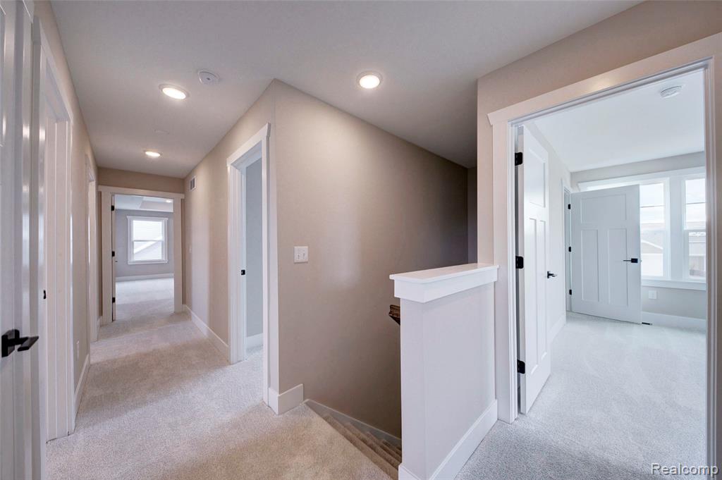 664 Round Rock Property Photo 11