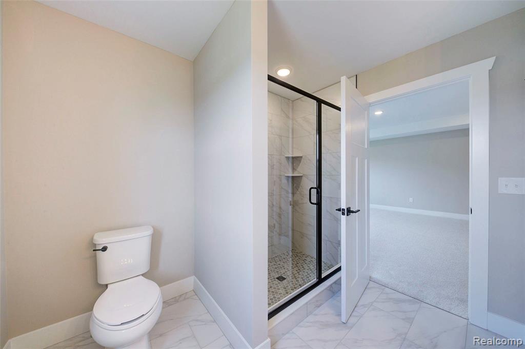 664 Round Rock Property Photo 17