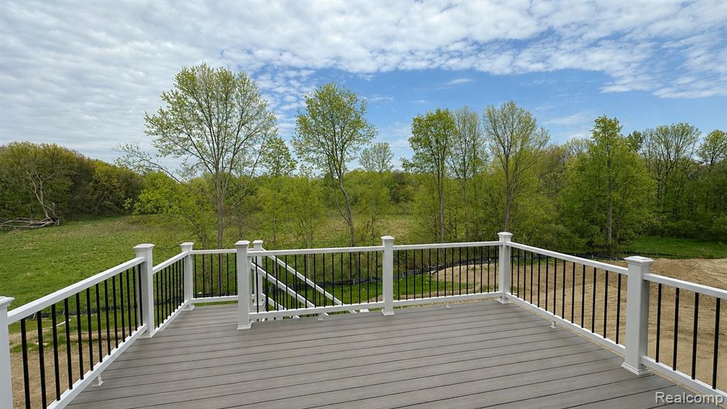 664 Round Rock Property Photo 21