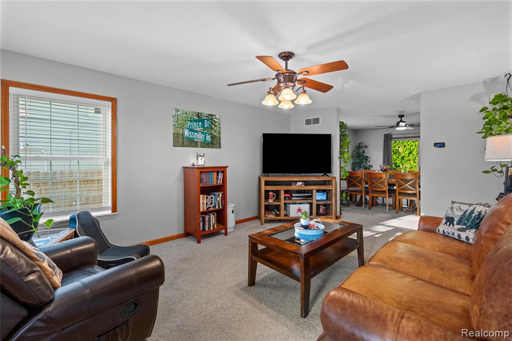 5096 N Irish Road Property Photo 17