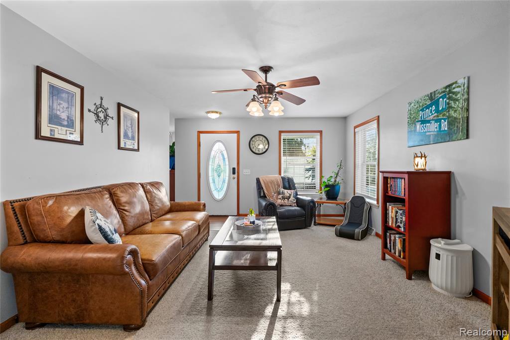5096 N Irish Road Property Photo 19