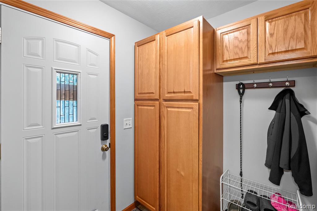 5096 N Irish Road Property Photo 23
