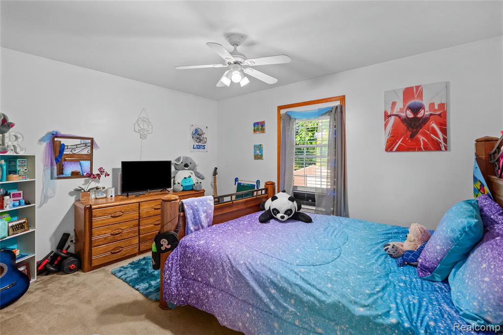 5096 N Irish Road Property Photo 32