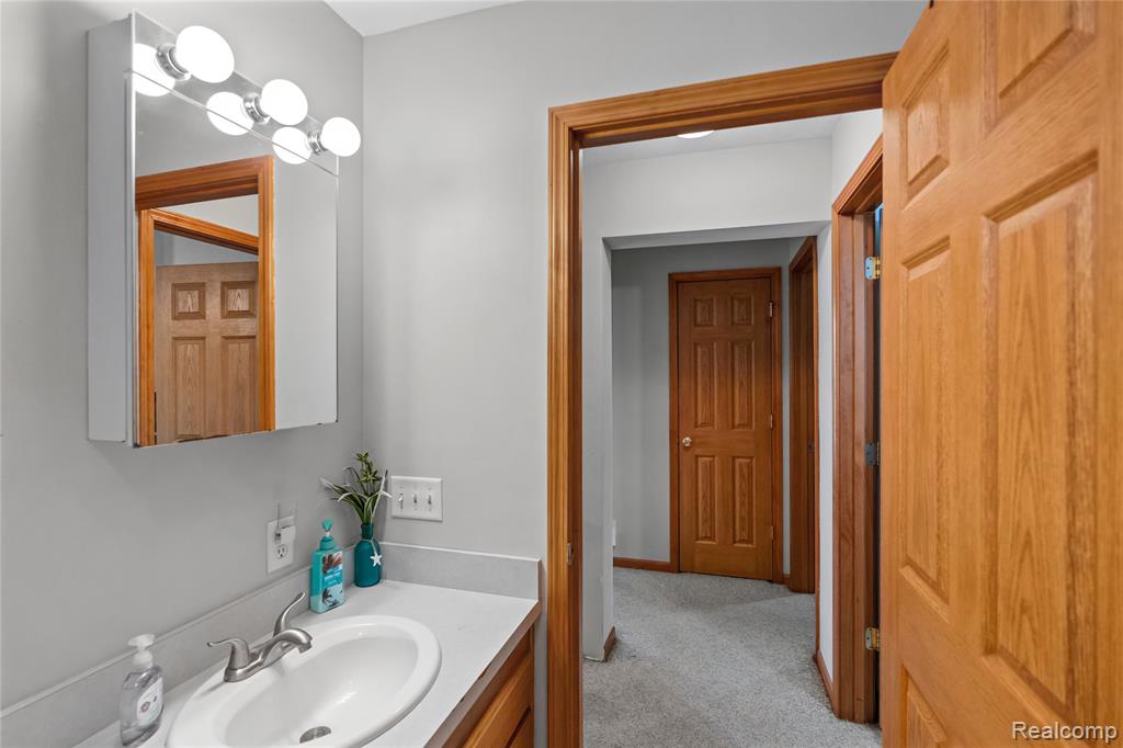 5096 N Irish Road Property Photo 38