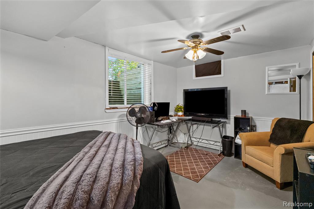 5096 N Irish Road Property Photo 46