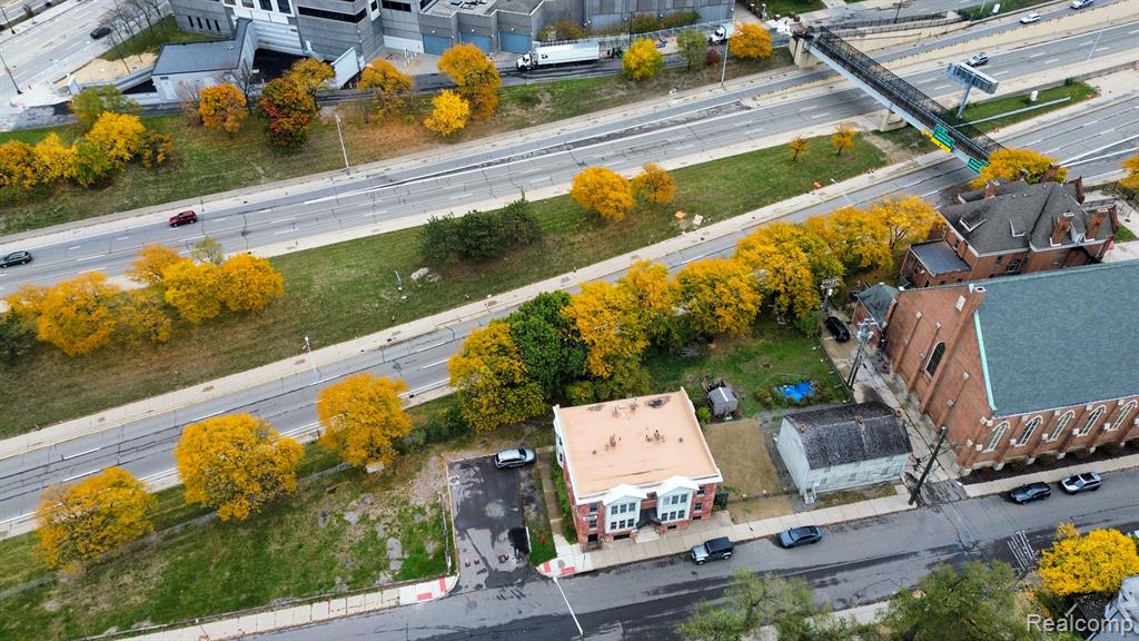 1450 6th Street Property Photo 3