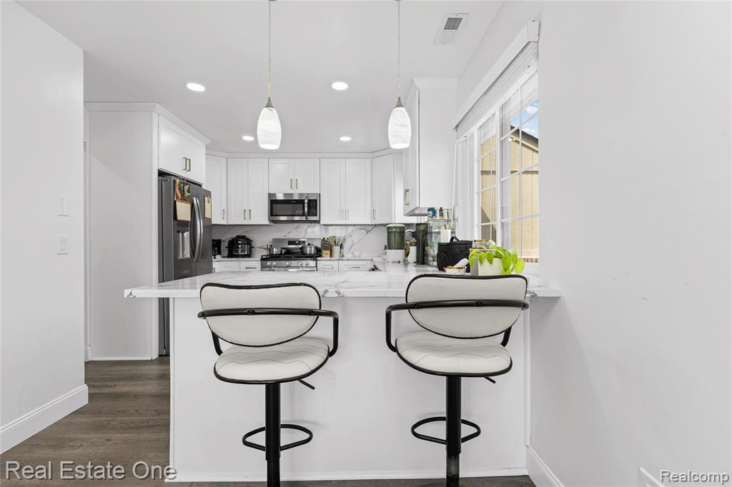 13936 Harrington Drive Property Photo 13