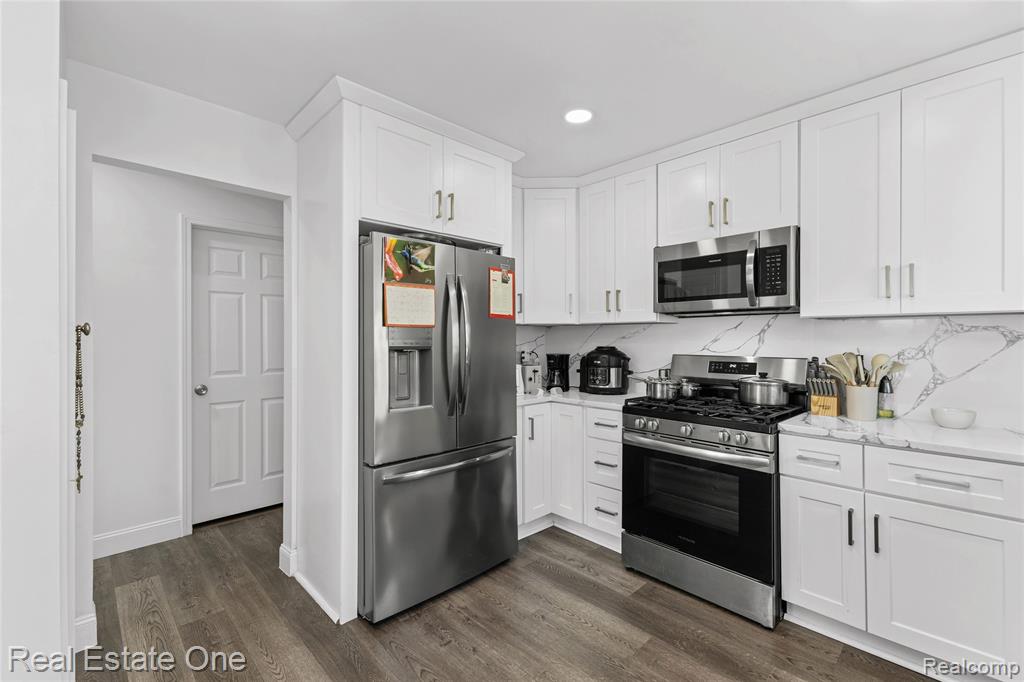 13936 Harrington Drive Property Photo 20