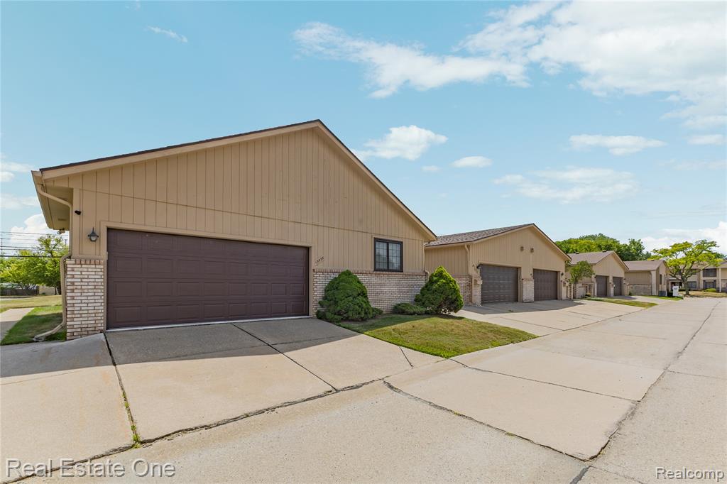 13936 Harrington Drive Property Photo 29