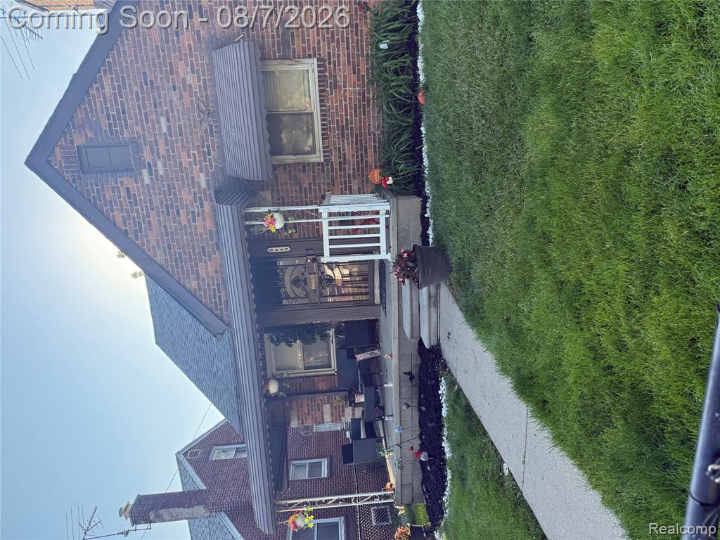 8640 Warwick Street