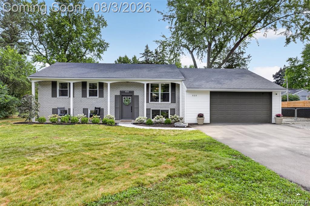 523 Glengary Road Property Photo 1