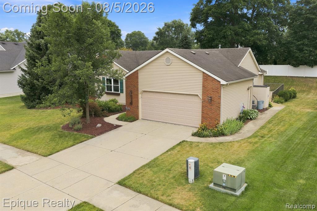 25 Melvin J Court Property Photo 2