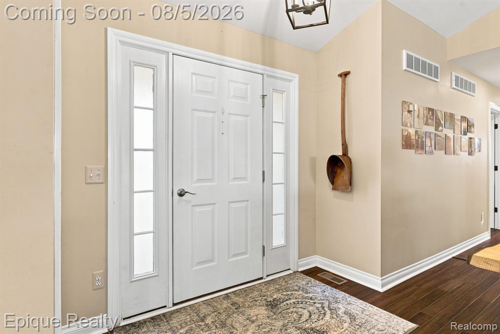 25 Melvin J Court Property Photo 5