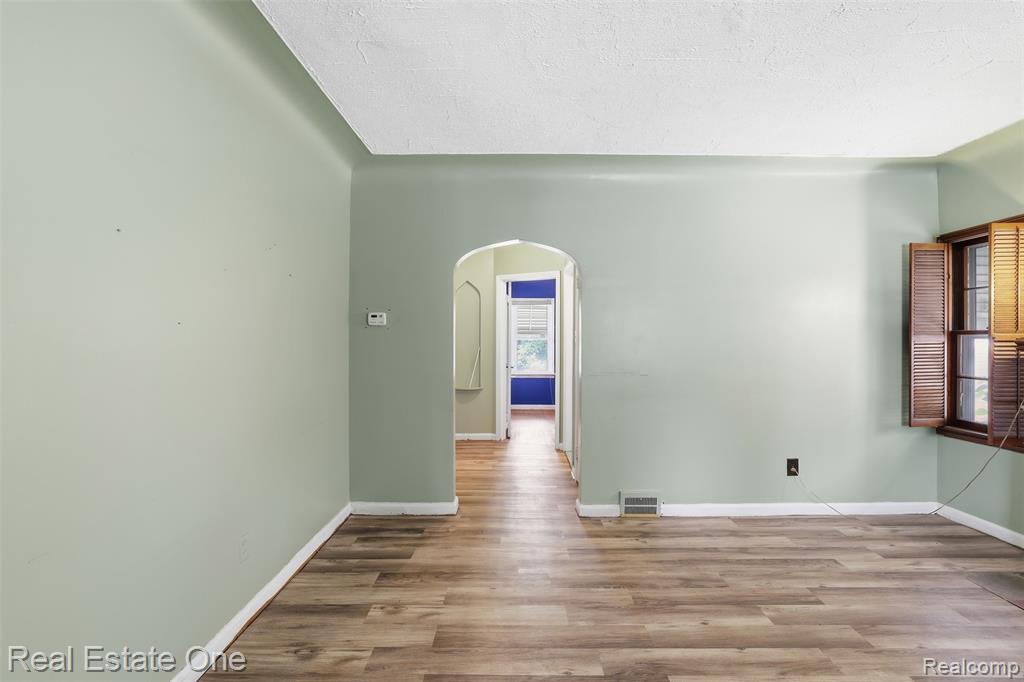 11321 Terry Street Property Photo 6