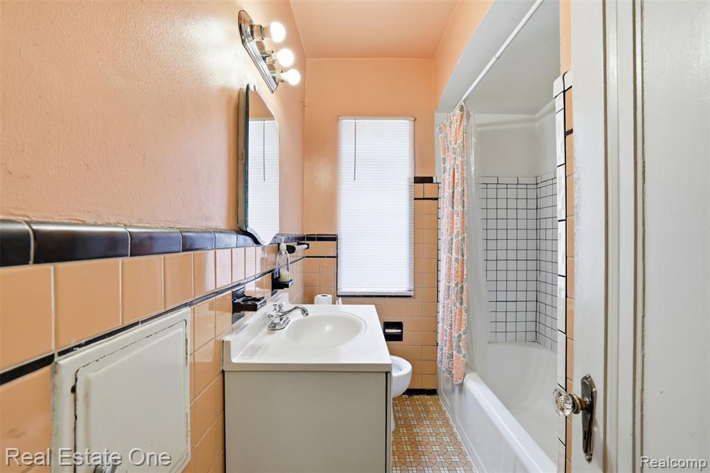 11321 Terry Street Property Photo 16