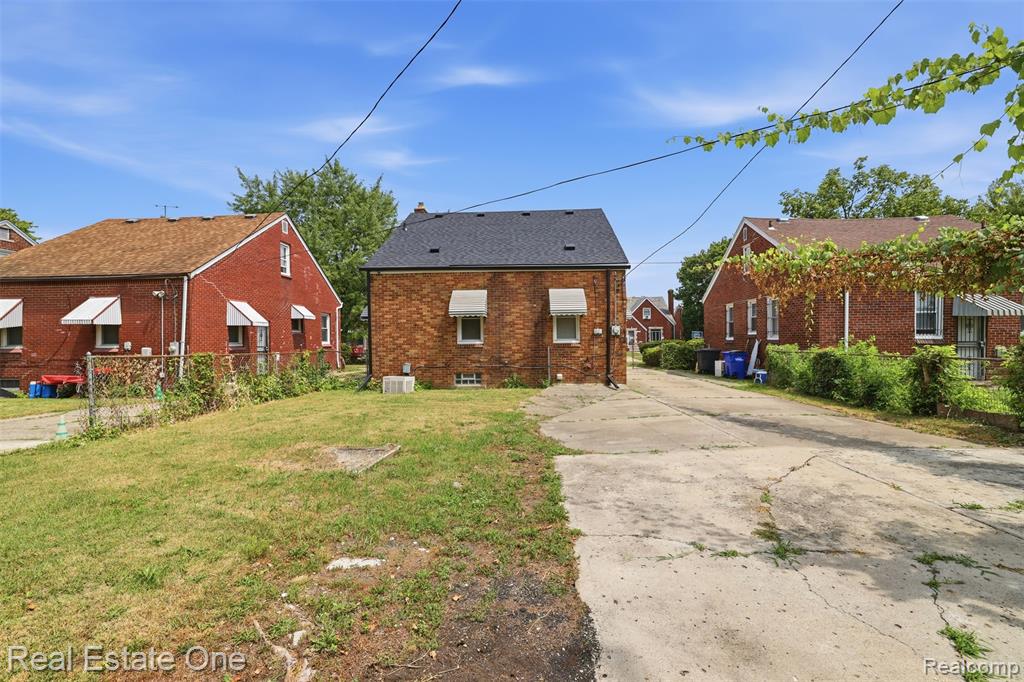 11321 Terry Street Property Photo 21