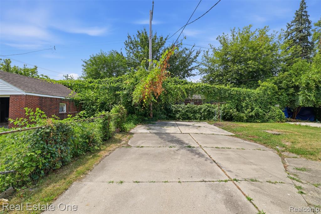 11321 Terry Street Property Photo 22