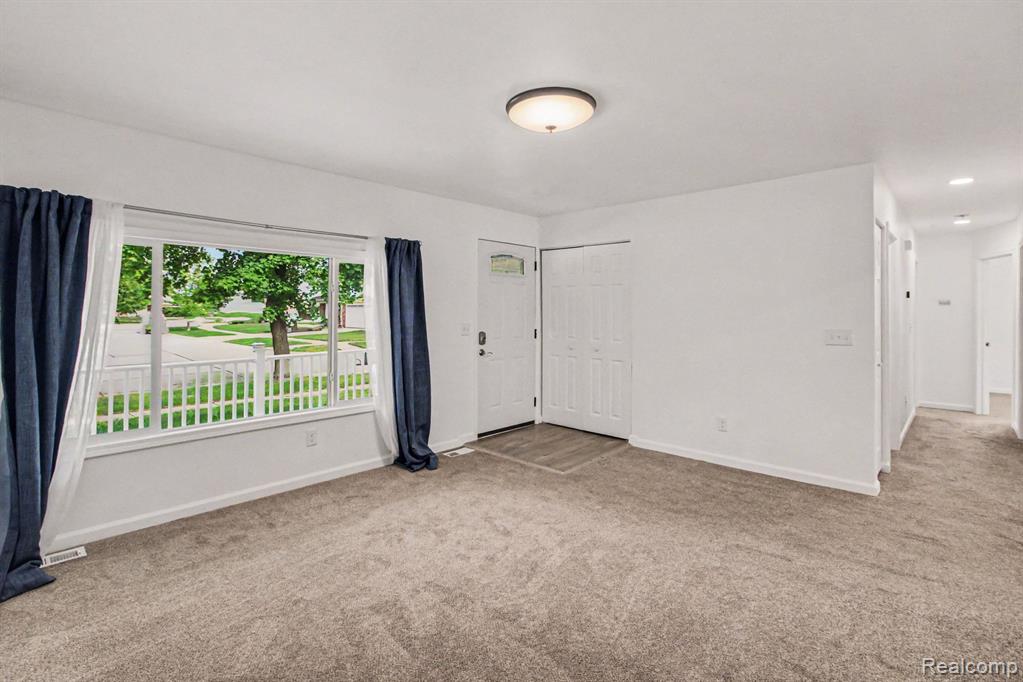 2177 Alexander Drive Property Photo 4