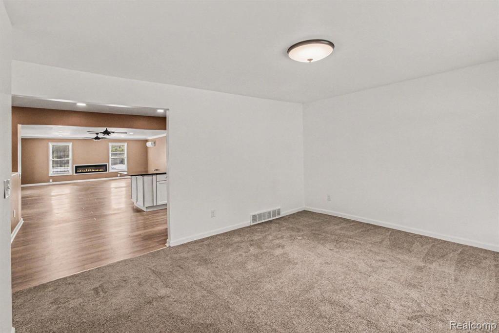 2177 Alexander Drive Property Photo 5