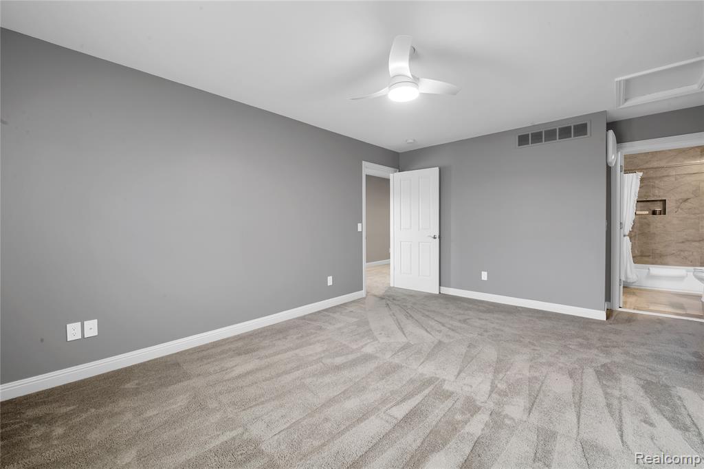 4404 Navin Field Lane Property Photo 32