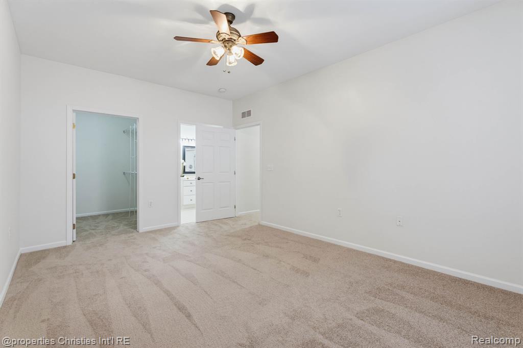 730 Amberly Drive Property Photo 15