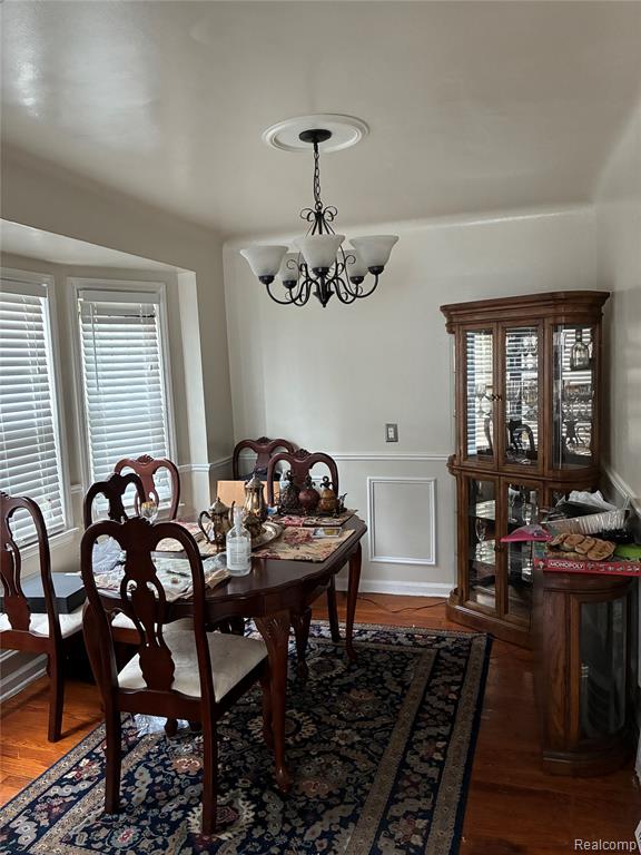 2069 Ewald Circle Property Photo 3