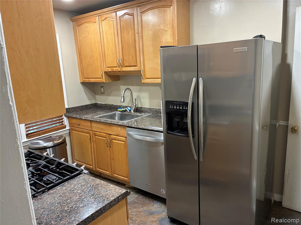 2069 Ewald Circle Property Photo 11