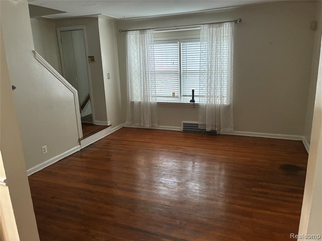 2069 Ewald Circle Property Photo 14