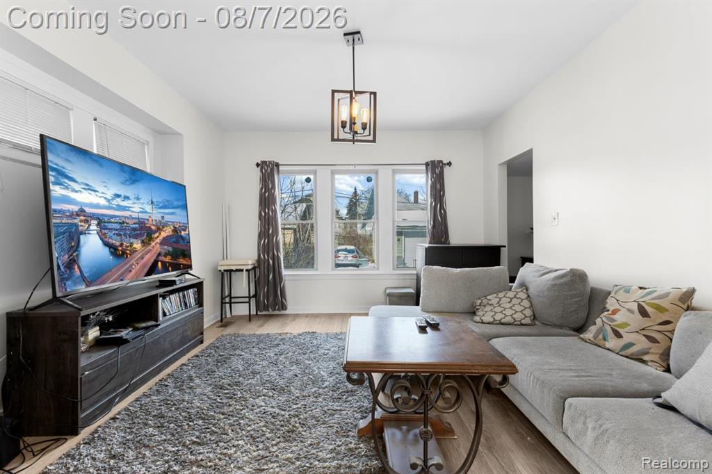 1936 Atkinson Street Property Photo 4