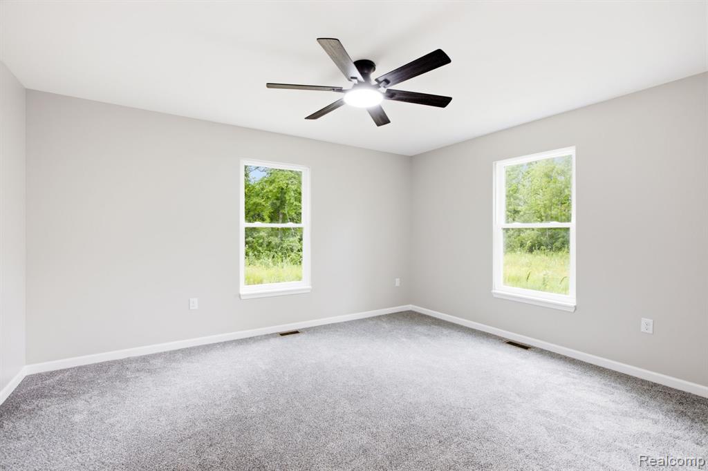 1047 39th Street Property Photo 13