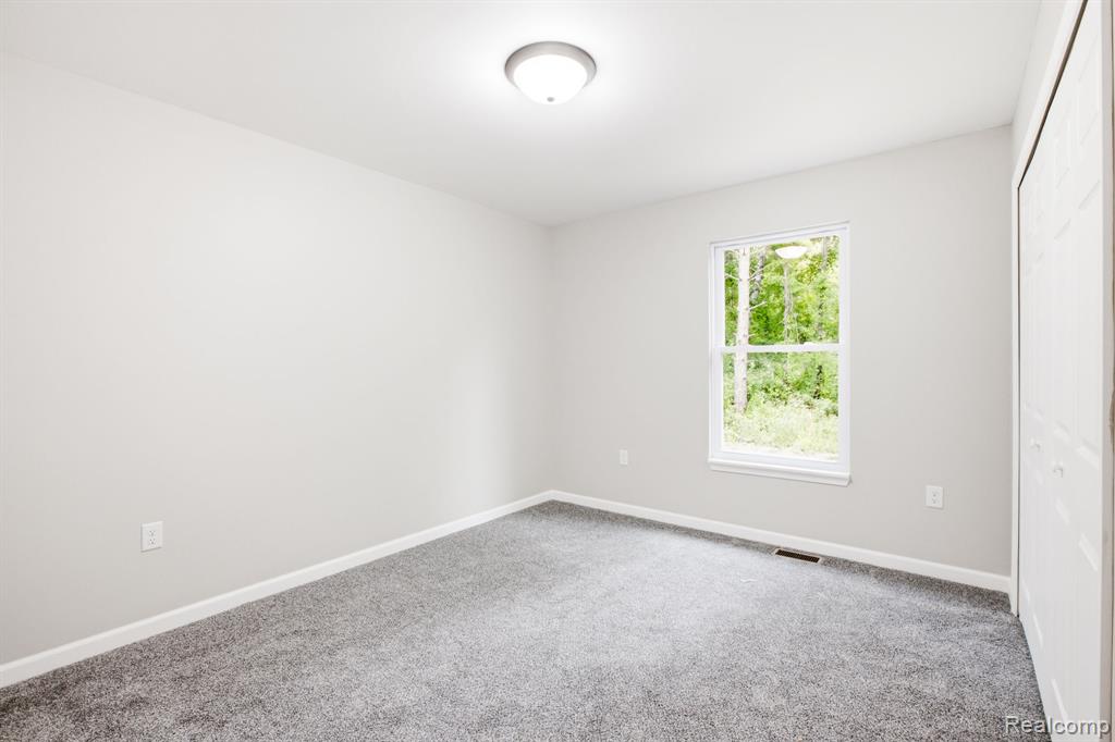 1047 39th Street Property Photo 17
