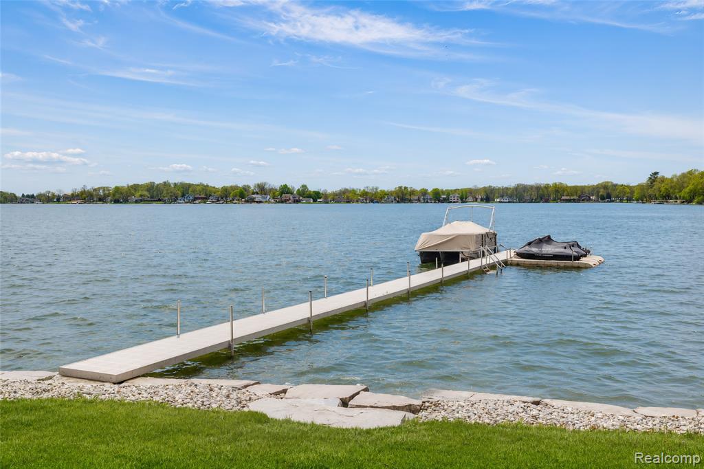 12530 Woodhull Landing Property Photo 3