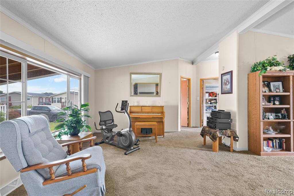 13451 Mapleview Street Property Photo 5