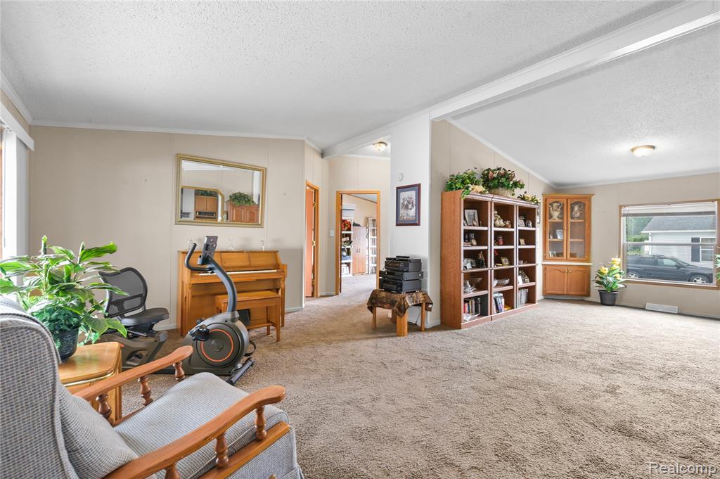 13451 Mapleview Street Property Photo 6