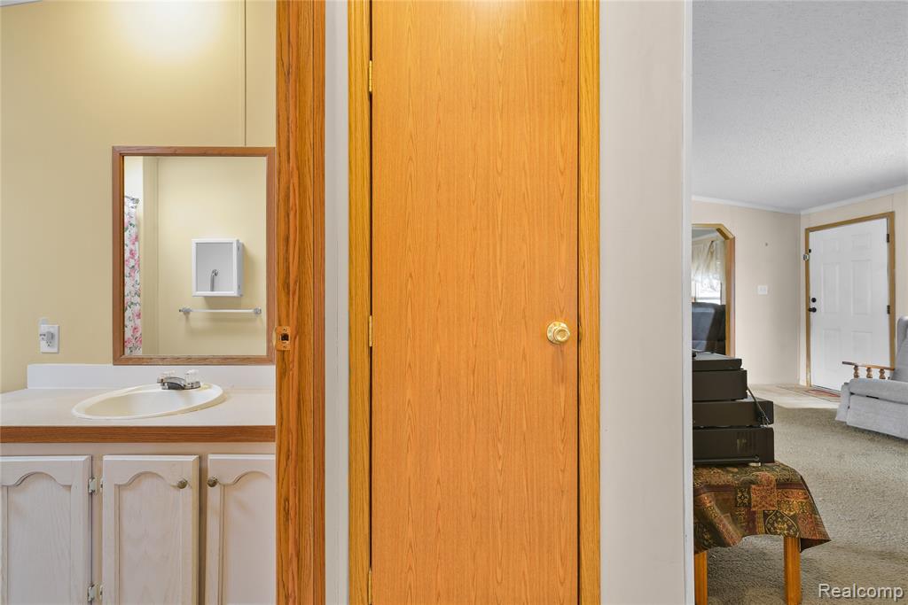 13451 Mapleview Street Property Photo 32