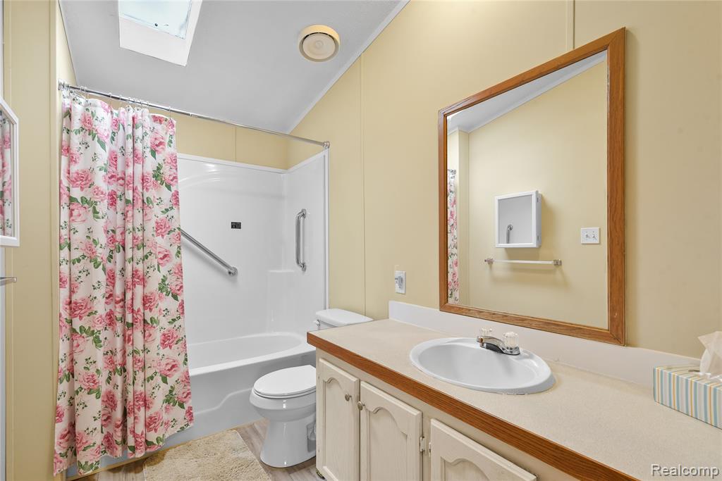 13451 Mapleview Street Property Photo 33