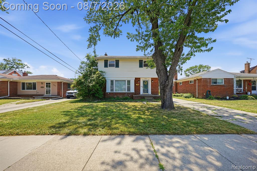 18332 Spring Court Property Photo 2