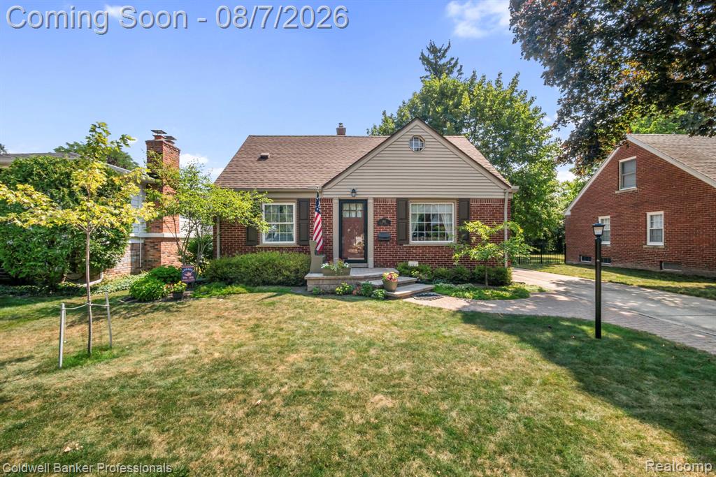 382 Irvin Street Property Photo 1