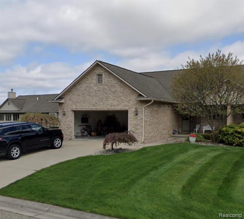 5353 Wyndemere Common Square